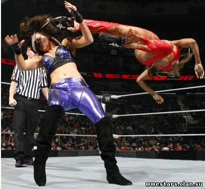 http://wwestars.clan.su/restling/fox-with-huge-kick-drop.jpg