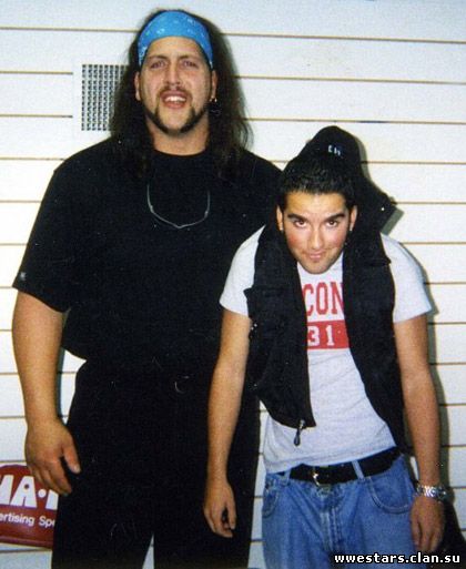 http://wwestars.clan.su/restling/restling/big.jpg